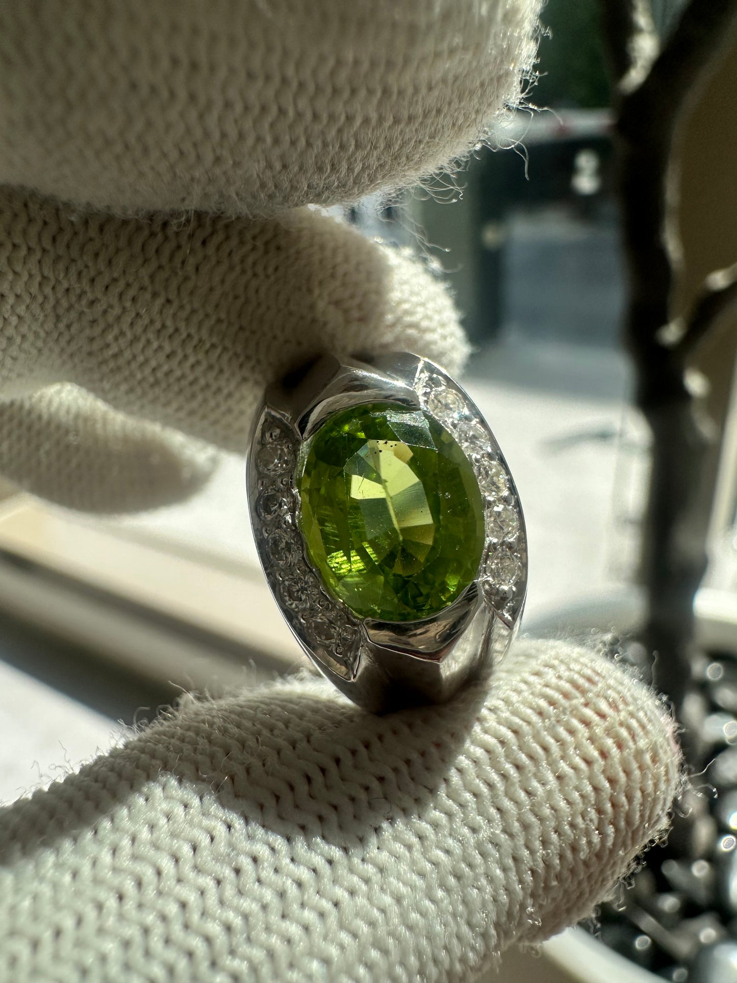 925 Sterling Silver Peridot Ring with Cubic Zirconia Accents – August Birthstone Elegance