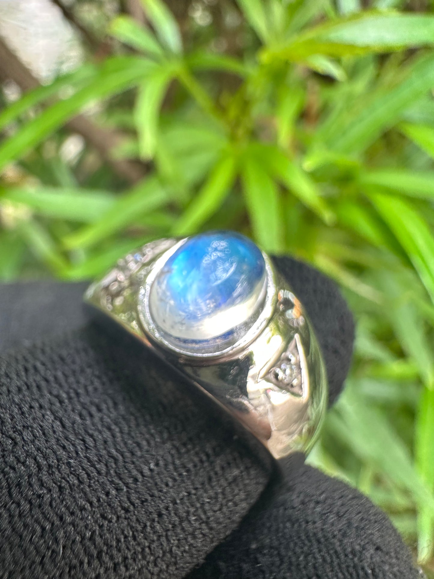Shop this Men’s Blue Sheen Moonstone Ring in S925 silver – elegant June birthstone jewelry, perfect gift for birthdays, anniversaries & special occasions.