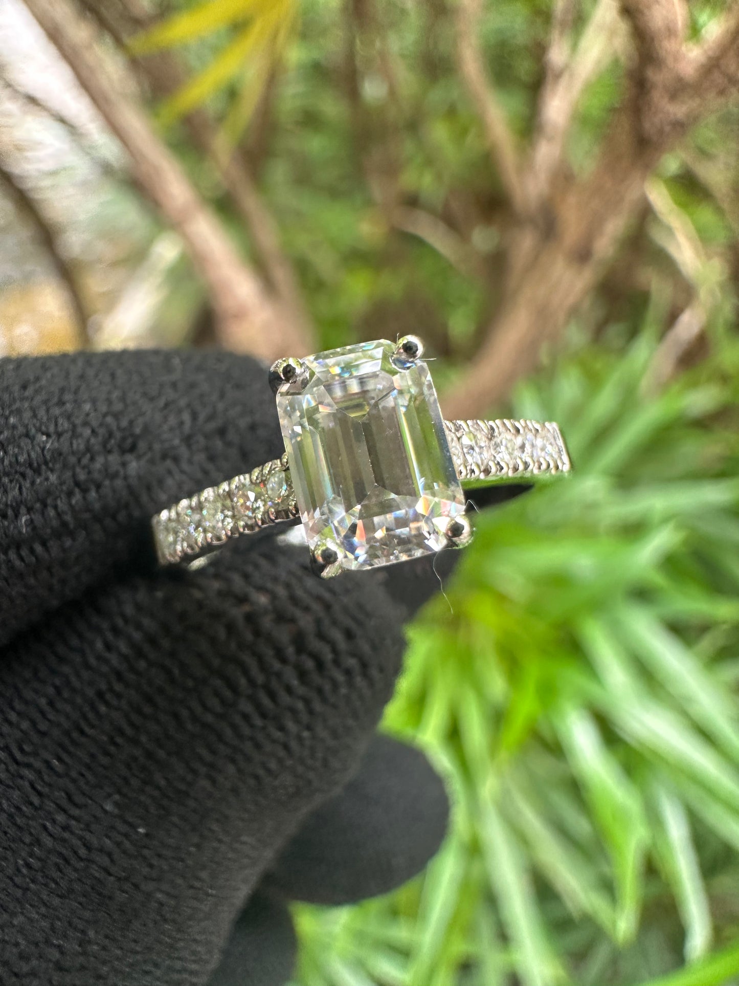 Elegant D-color moissanite engagement ring for women in 925 sterling silver, sparkling solitaire design, perfect for proposals, weddings, or special occasions.