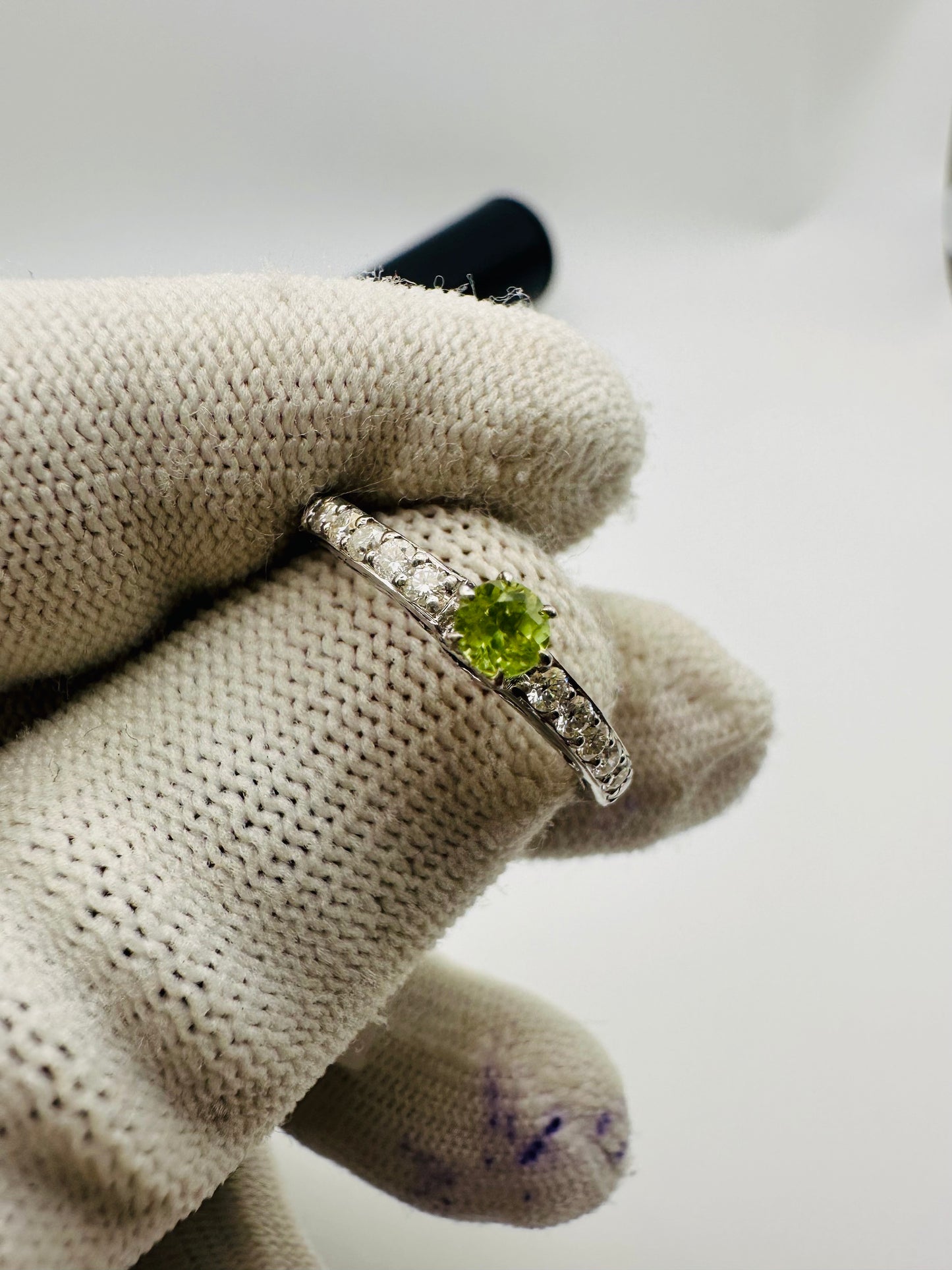 August Birthstone Peridot Ring with Moissanite Accents in Rhodium-Plated 925 Silver – A Stunning Gift for Her
