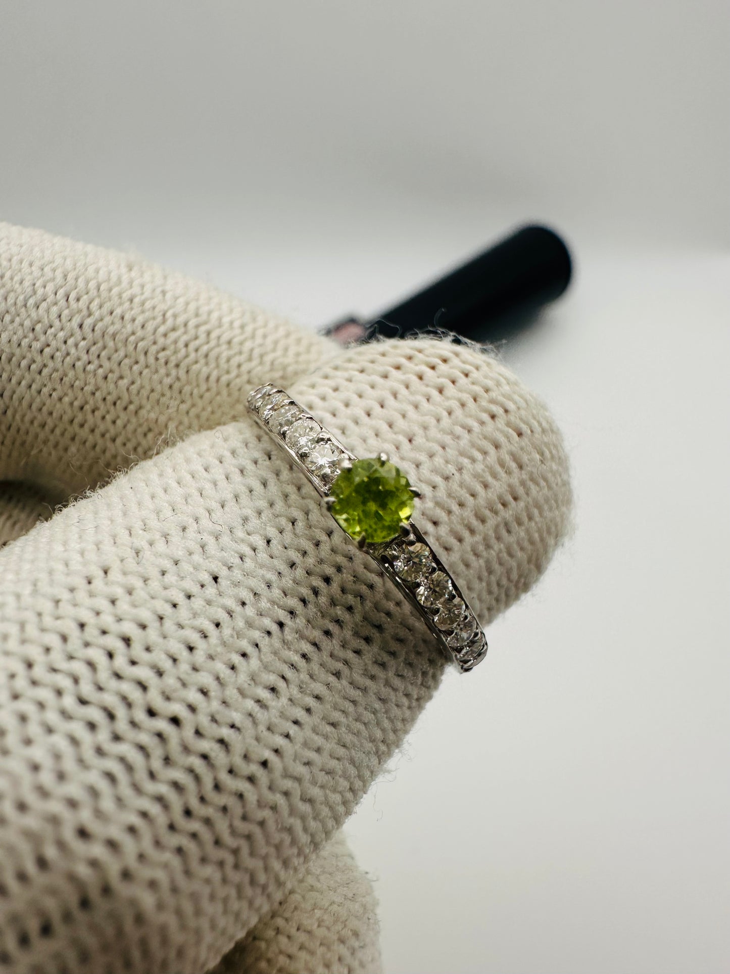 August Birthstone Peridot Ring with Moissanite Accents in Rhodium-Plated 925 Silver – A Stunning Gift for Her