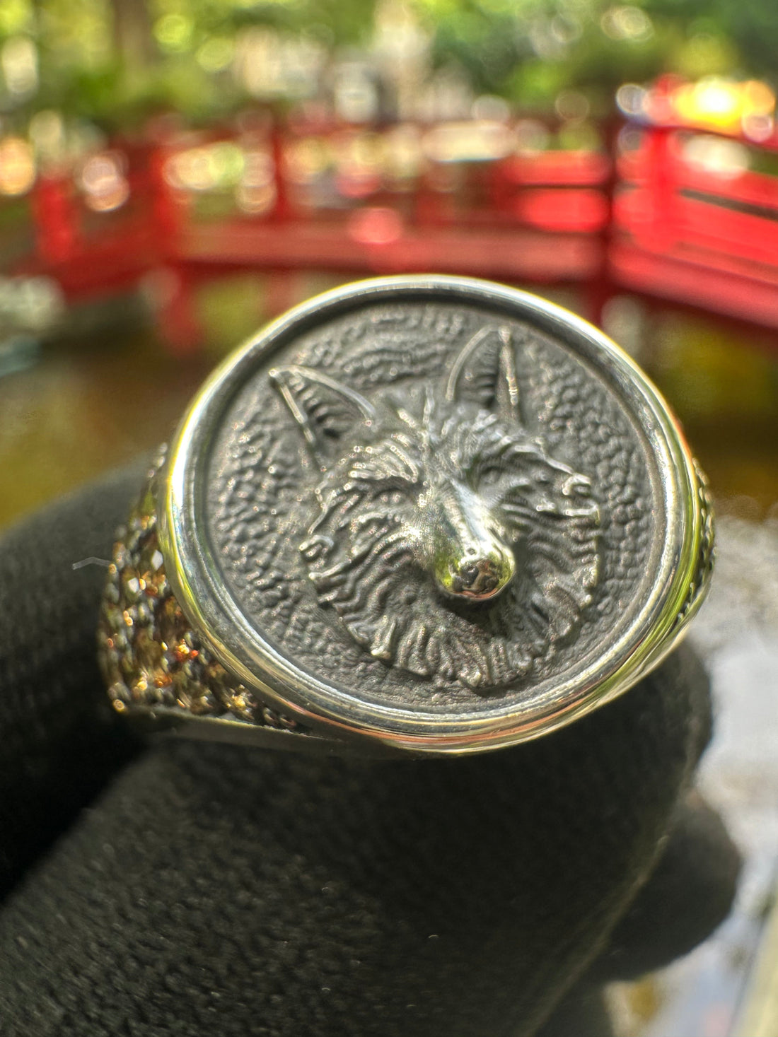 Men’s 925 sterling silver ring with wolf motif and natural yellow sapphire gemstone – September birthstone jewellery