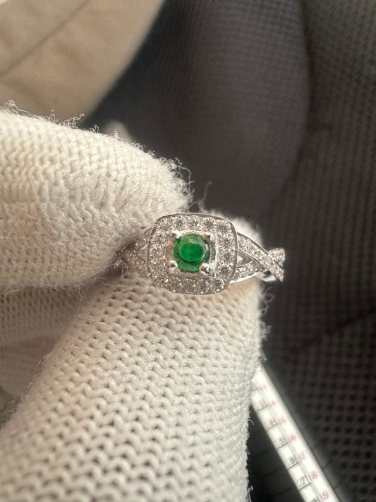 
Radiant Silver 925 Green Chrome Tourmaline Ring – October Birthstone Elegance

