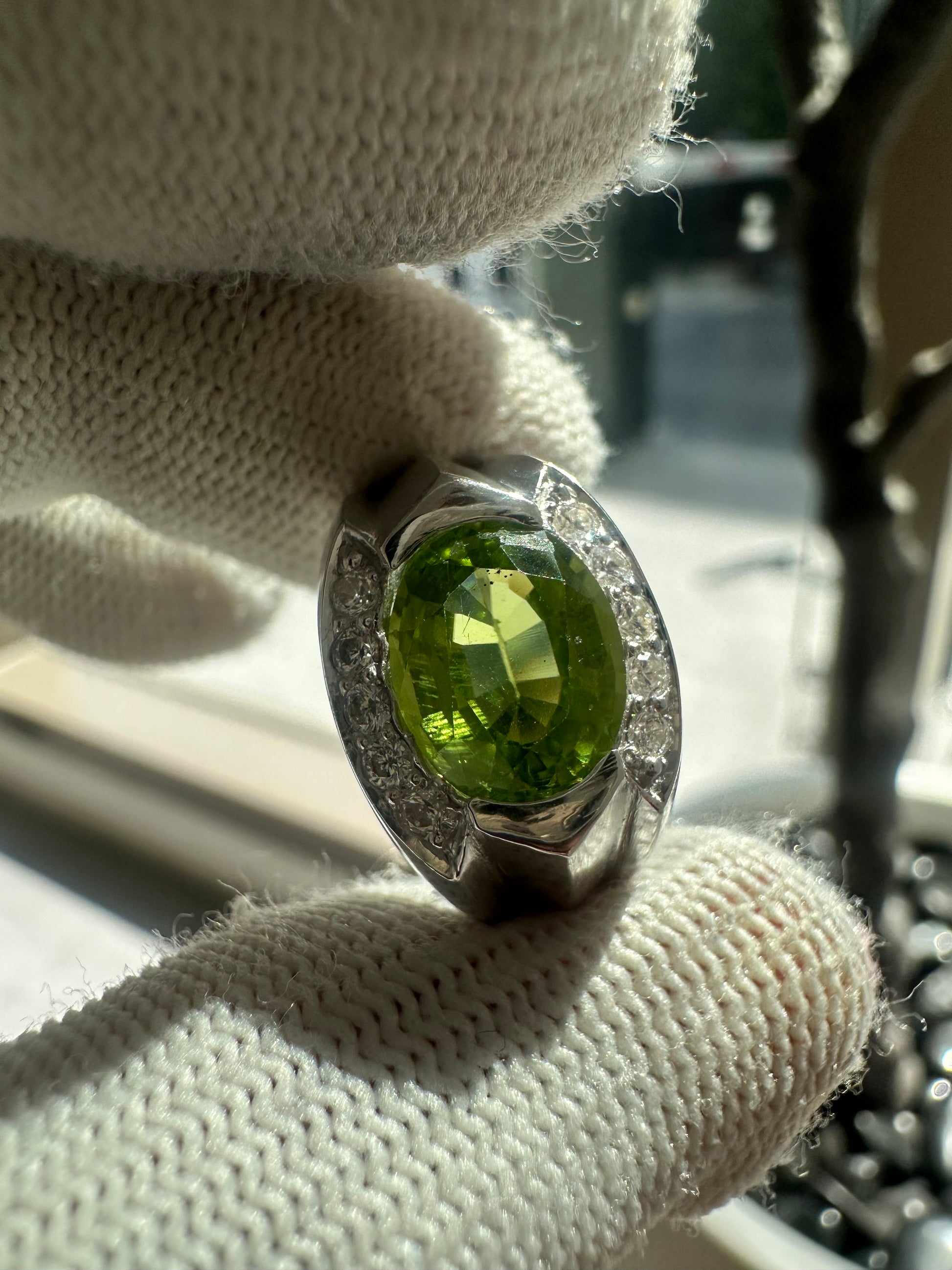 925 Sterling Silver Peridot Ring with Cubic Zirconia Accents – August Birthstone Elegance