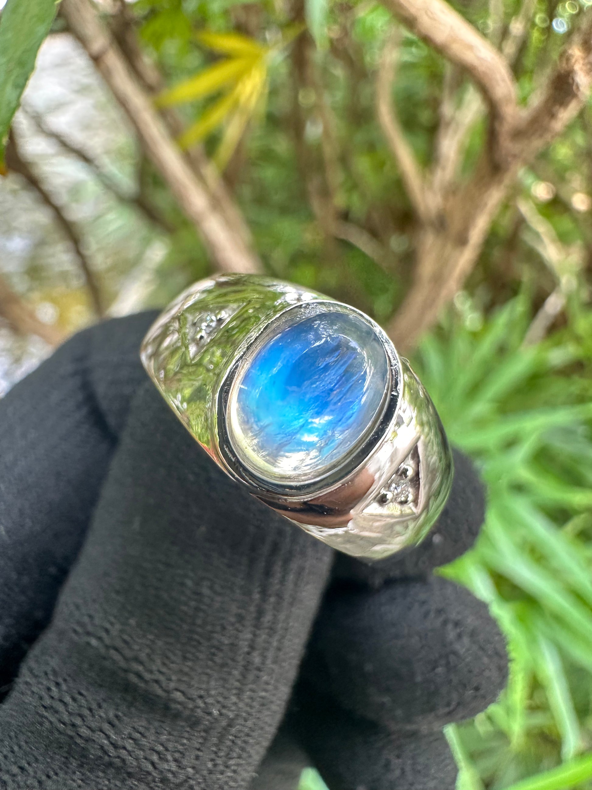 Shop this Men’s Blue Sheen Moonstone Ring in S925 silver – elegant June birthstone jewelry, perfect gift for birthdays, anniversaries & special occasions.