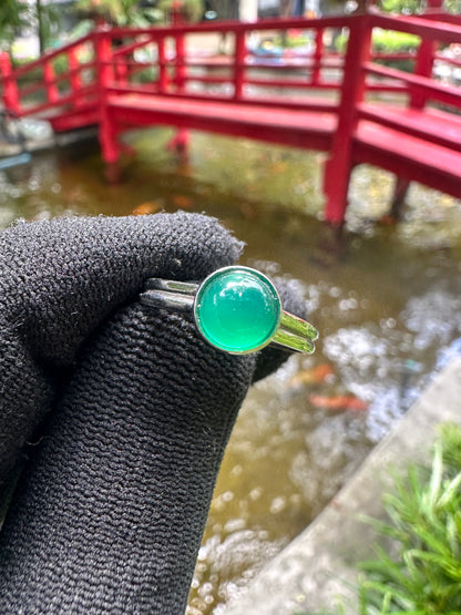 Elegant Minimalist Green Chalcedony Ring in 925 Sterling Silver June Birthstone  Healing Crystal Jewellery for Heart Chakra Balance & Inner Peace  Solitaire Natural Gemstone Fashion Ring, Perfect Gift for Her Birthday, Christmas, Anniversary