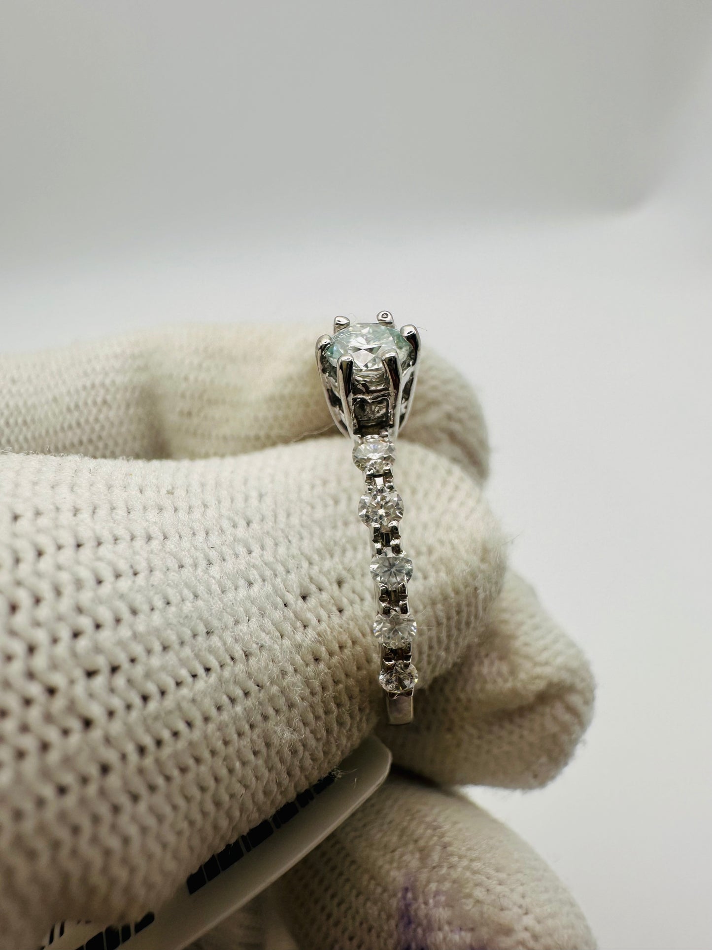 Dazzling Moissanite Ring | Rhodium Plated 925 Silver | A Gift She'll Love