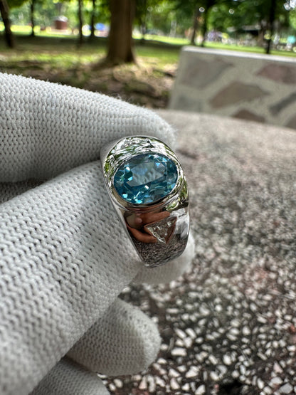 Swiss Blue Topaz Ring in 925 Sterling Silver - November Birthstone