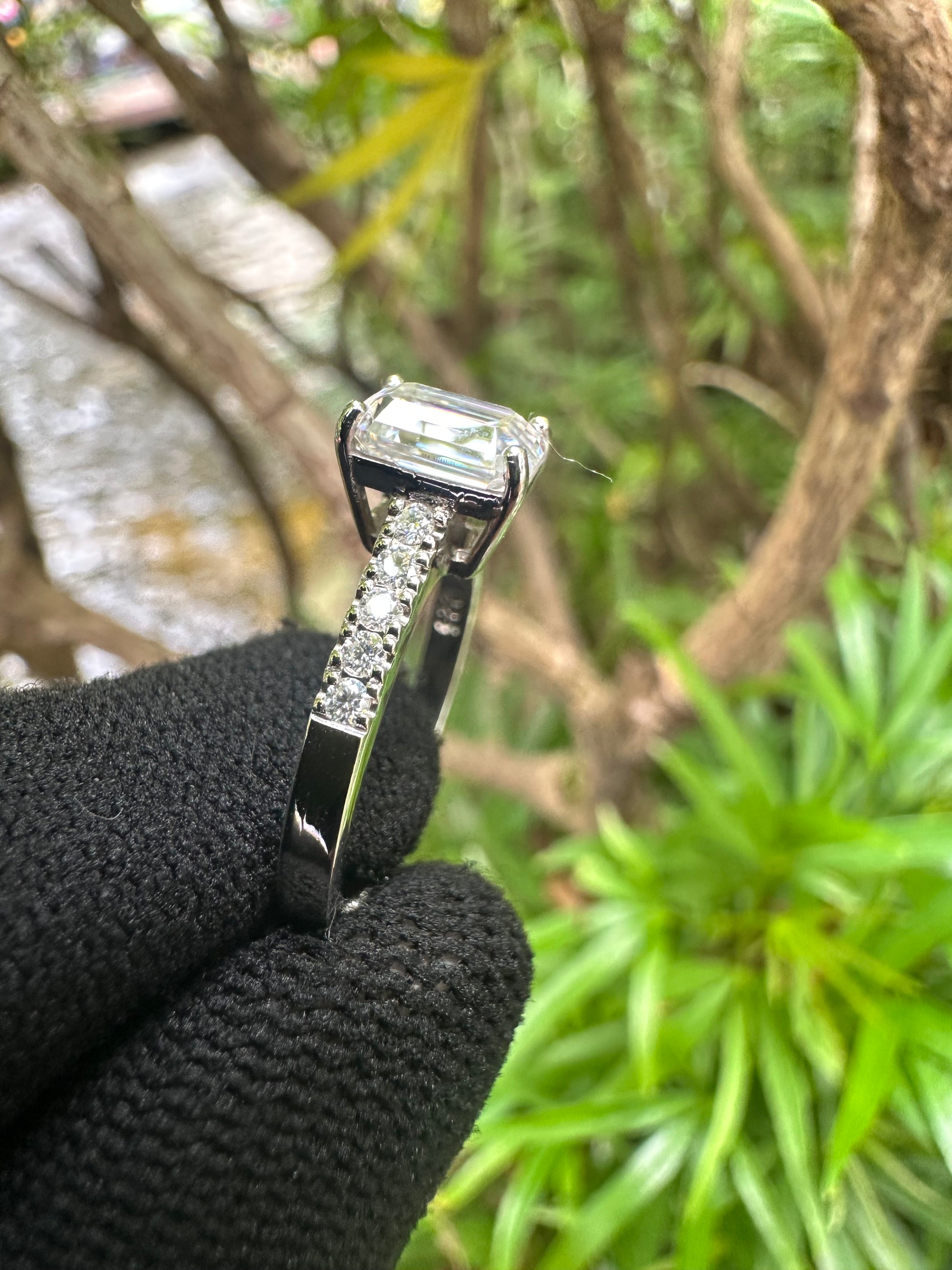 “Elegant D-color moissanite engagement ring for women in 925 sterling silver, sparkling solitaire design, perfect for proposals, weddings, or special occasions.