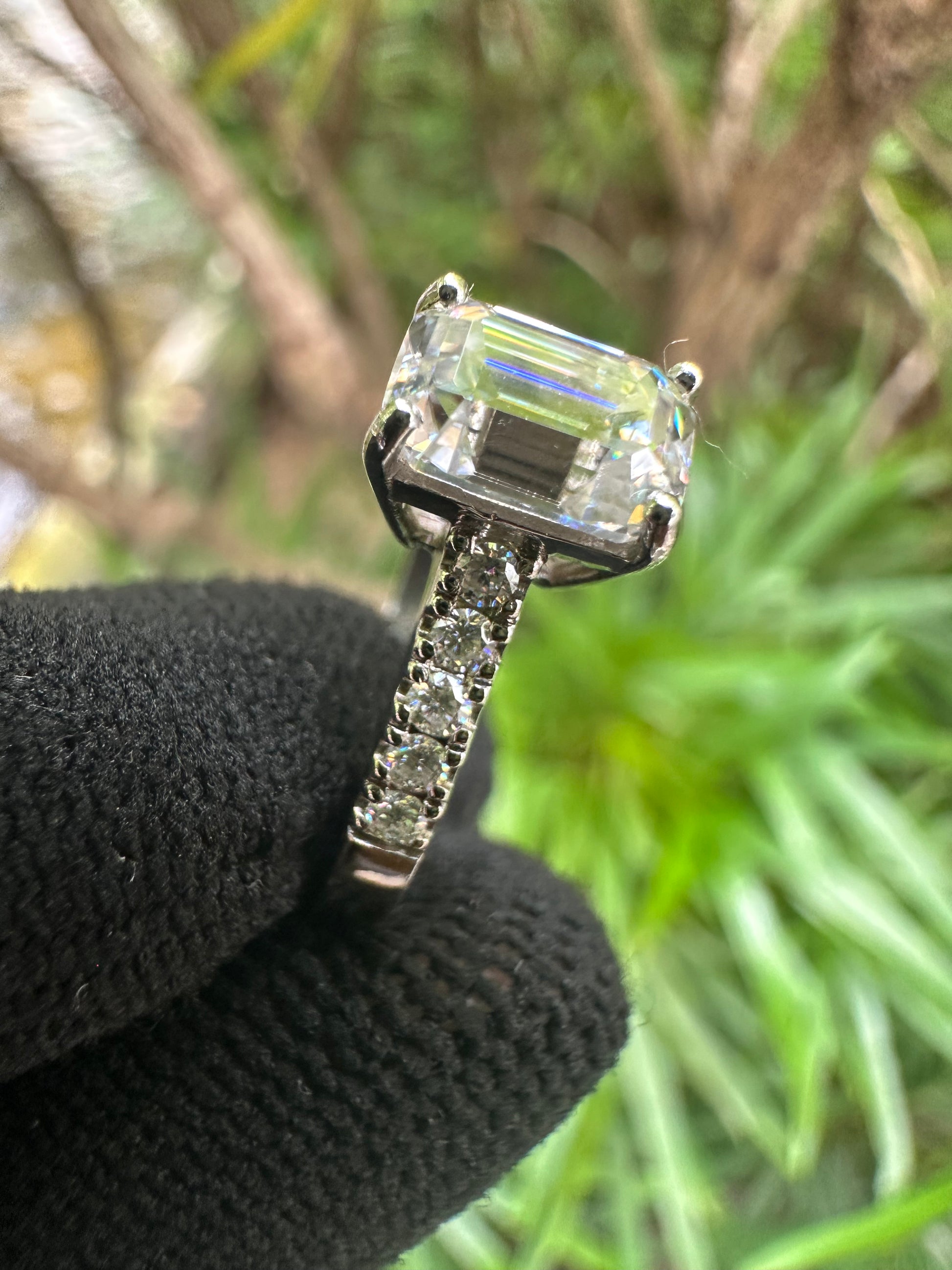 Elegant D-color moissanite engagement ring for women in 925 sterling silver, sparkling solitaire design, perfect for proposals, weddings, or special occasions.