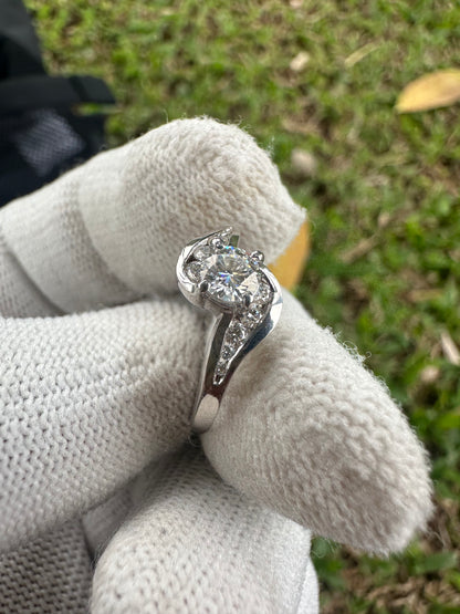 925 Silver Ring with Moissanite A gift for Her