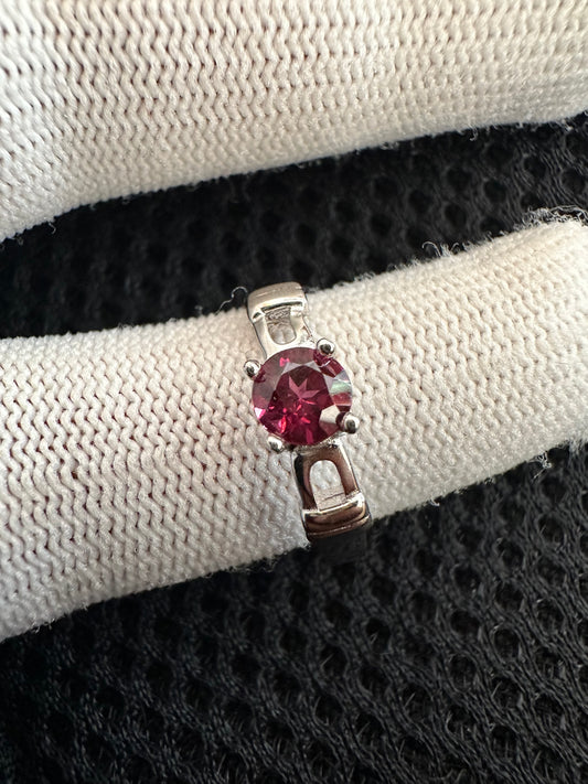 Elegant 925 silver ring featuring a vibrant pink Rubellite Tourmaline, the birthstone for October.